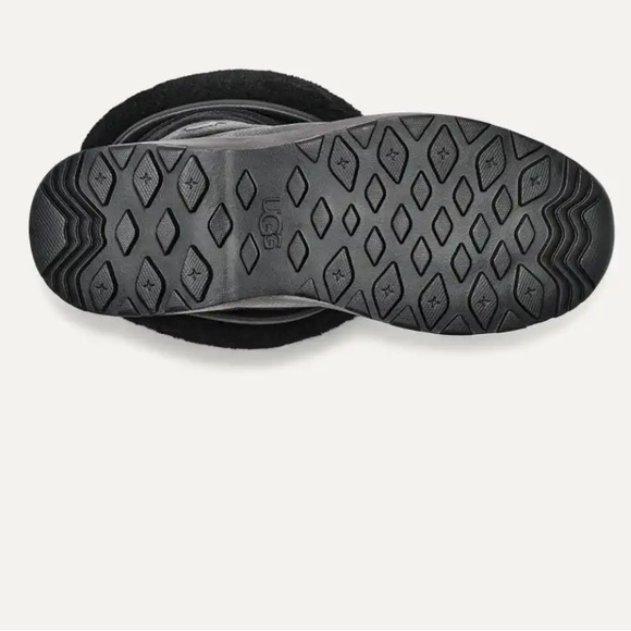 NIB UGG Adirondack III Tall Boot - black- women’s 9 - Picture 5 of 10